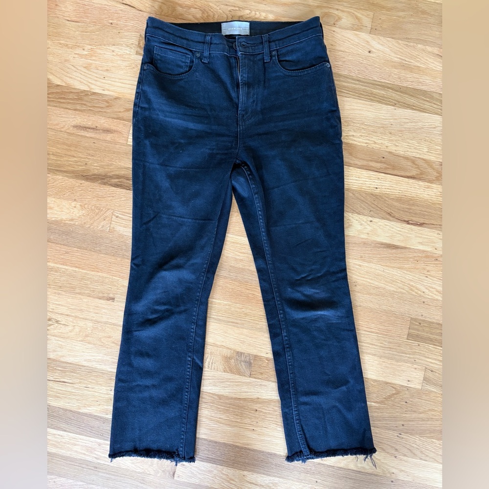 Everlane Washed Black The High Rise Kick Crop Frayed-Ankle Jeans